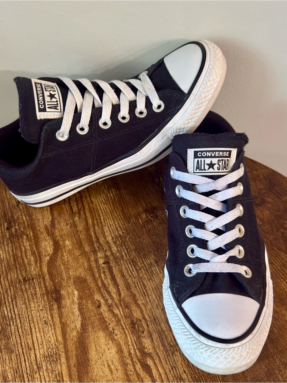 CONVERSE Chuck Taylor Madison Low Top